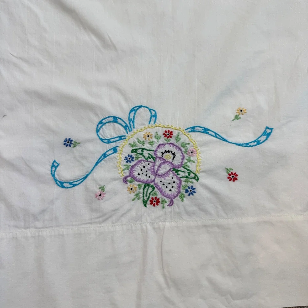 Vintage Hand Embroidered Floral Ribbon Cotton Pillowcase Pair White Cottagecore
